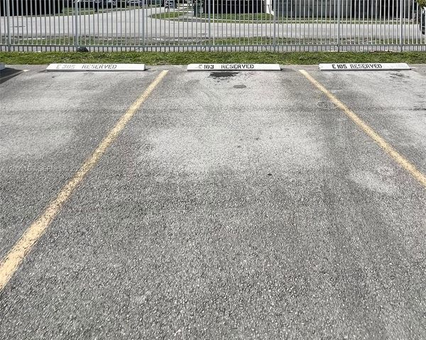 1100 SW 104th Ct E-103, Miami, FL 33174
