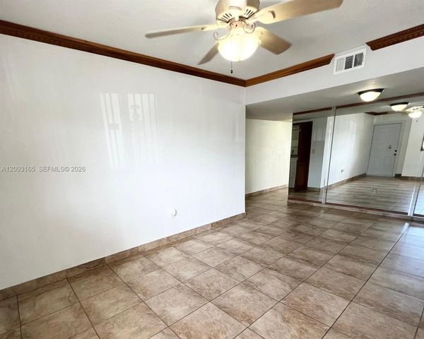 1100 SW 104th Ct E-103, Miami, FL 33174