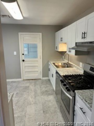 807 N Kingston Avenue, Tulsa, OK 74115