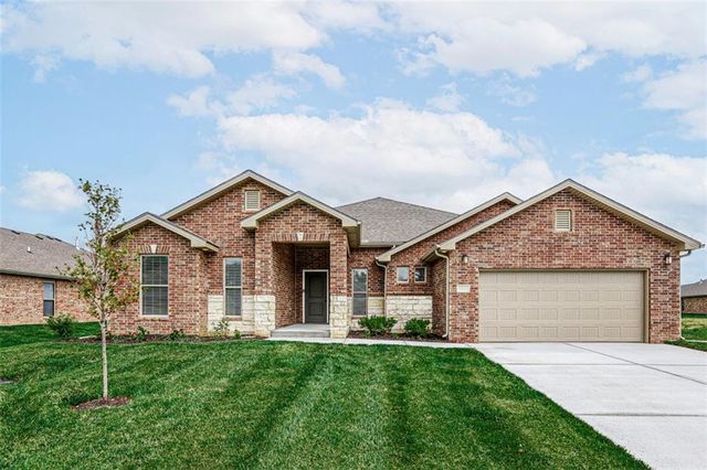 6701 Apache Drive, Shawnee, KS 66226