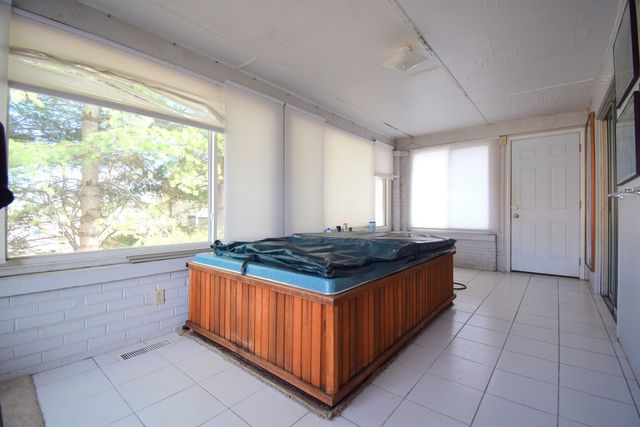 1715 Oakland Avenue, Mt Vernon, IL 62864