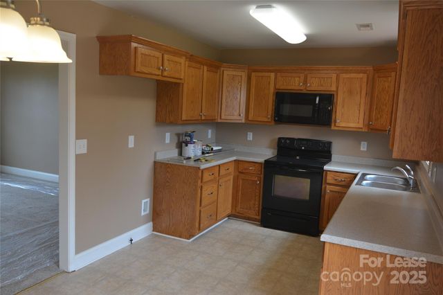 2665 Broodmare Drive 48, Maiden, NC 28650