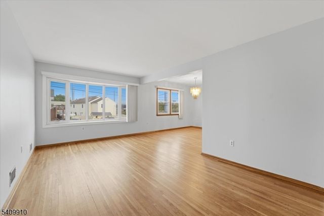 1109 Essex Ave, Linden City, NJ 07036
