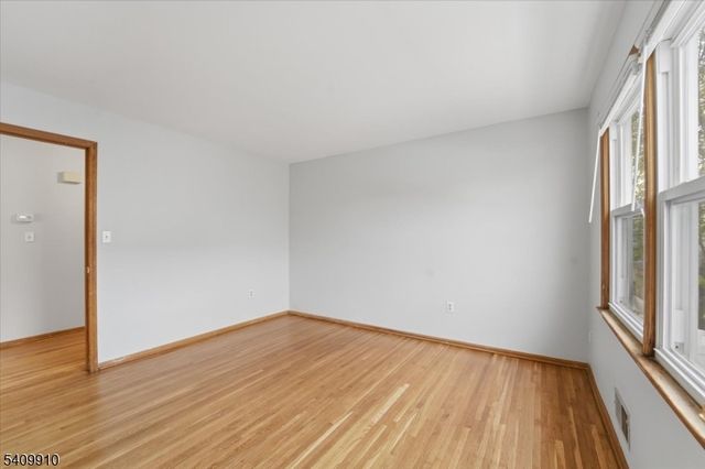 1109 Essex Ave, Linden City, NJ 07036