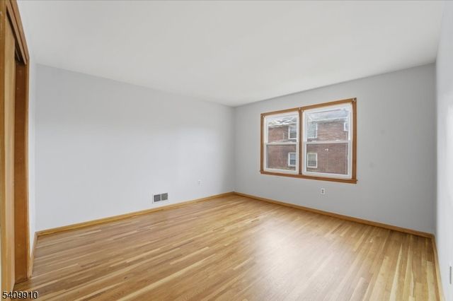 1109 Essex Ave, Linden City, NJ 07036