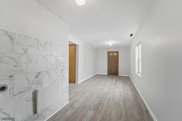 1109 Essex Ave, Linden City, NJ 07036