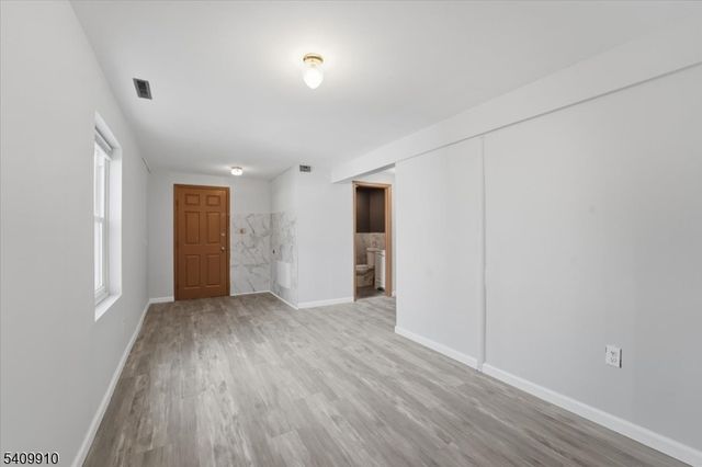 1109 Essex Ave, Linden City, NJ 07036