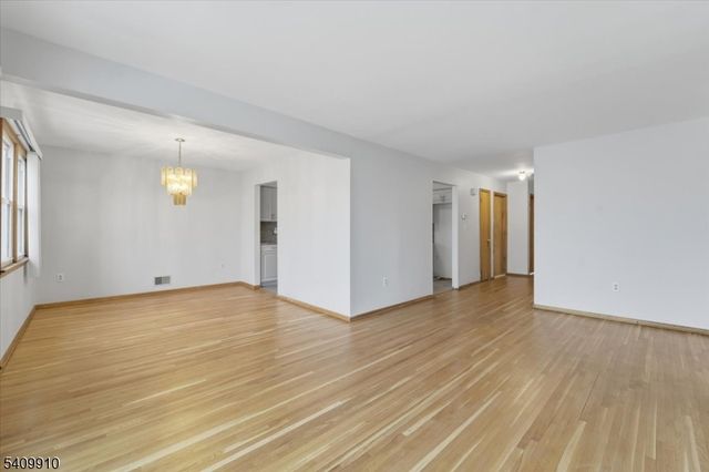 1109 Essex Ave, Linden City, NJ 07036