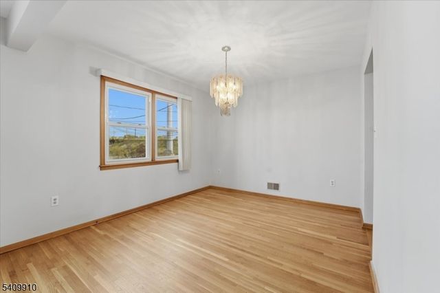 1109 Essex Ave, Linden City, NJ 07036