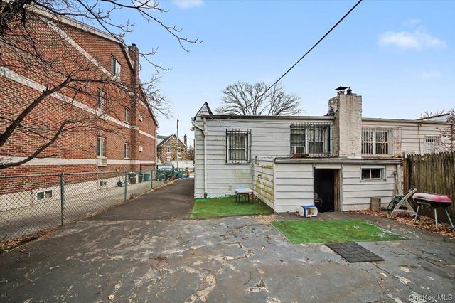 2715 Dewitt Place, Bronx, NY 10469