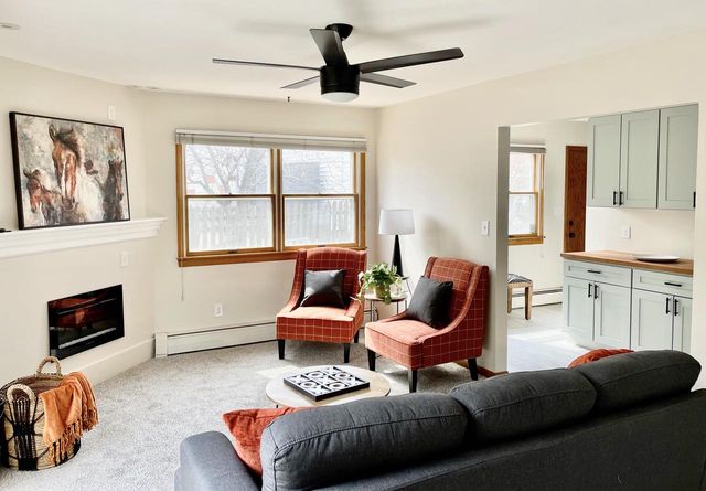 1532 N 124th STREET, Wauwatosa, WI 53226