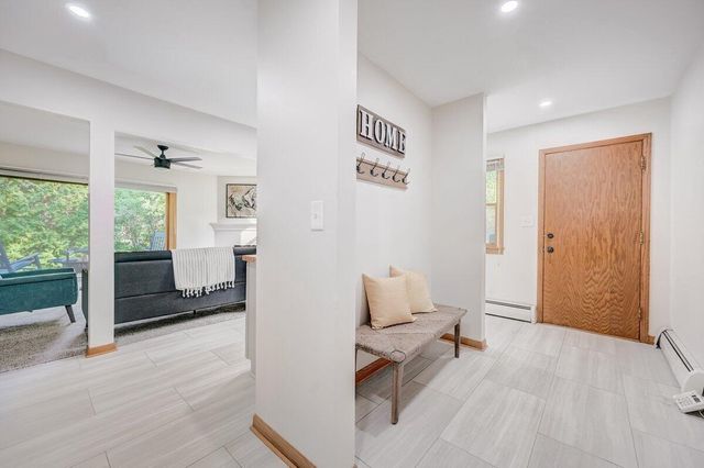 1532 N 124th STREET, Wauwatosa, WI 53226
