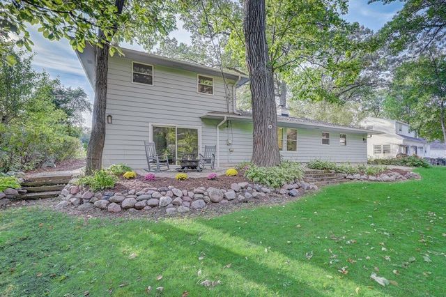 1532 N 124th STREET, Wauwatosa, WI 53226