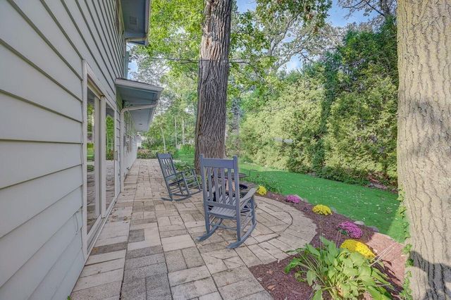 1532 N 124th STREET, Wauwatosa, WI 53226