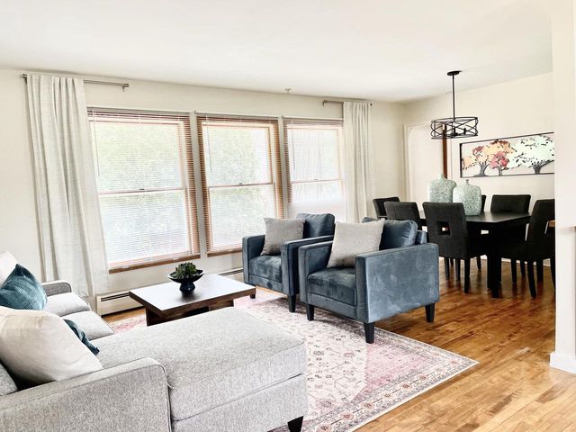 1532 N 124th STREET, Wauwatosa, WI 53226
