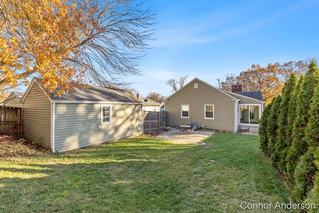 1137 Edna Street SE, Grand Rapids, MI 49507
