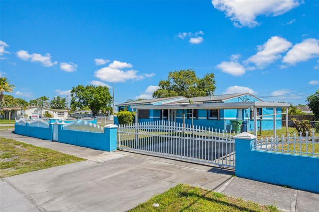 2400 NW 181st Ter, Miami Gardens, FL 33056
