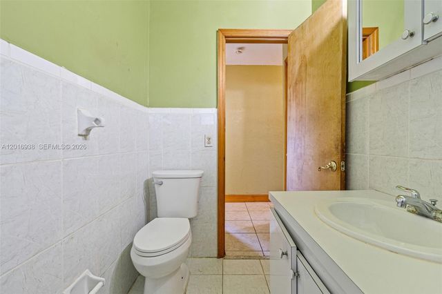 2400 NW 181st Ter, Miami Gardens, FL 33056