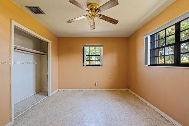 2400 NW 181st Ter, Miami Gardens, FL 33056