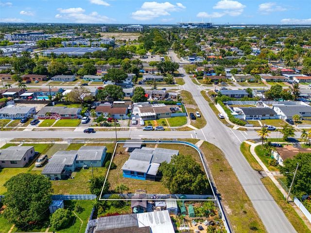 2400 NW 181st Ter, Miami Gardens, FL 33056
