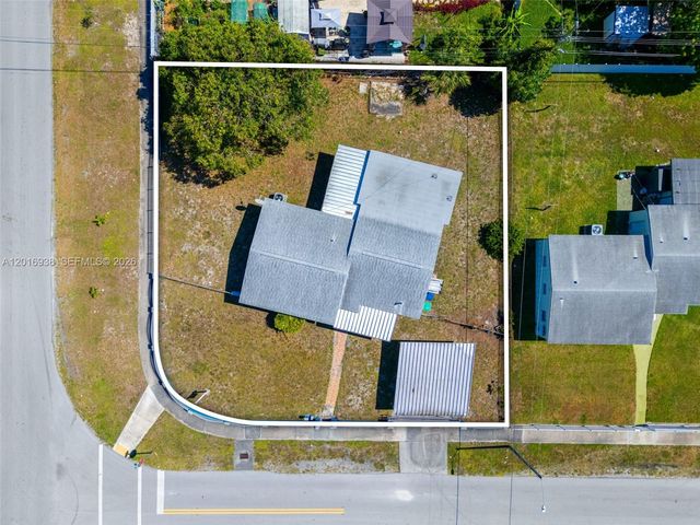 2400 NW 181st Ter, Miami Gardens, FL 33056