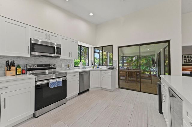 1200 NW 18th Avenue, Delray Beach, FL 33445