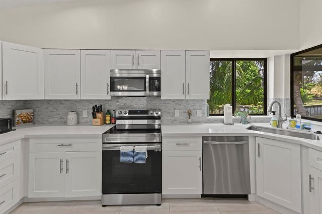 1200 NW 18th Avenue, Delray Beach, FL 33445