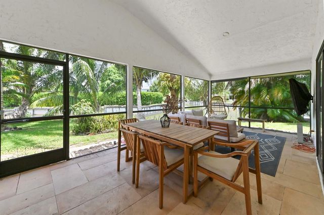 1200 NW 18th Avenue, Delray Beach, FL 33445