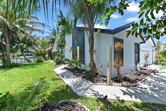 1200 NW 18th Avenue, Delray Beach, FL 33445