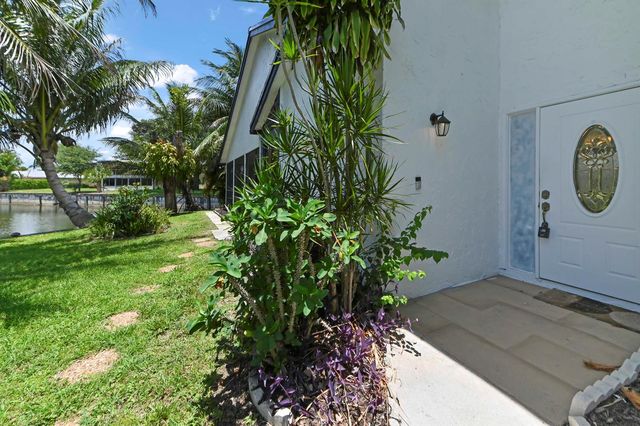 1200 NW 18th Avenue, Delray Beach, FL 33445