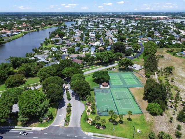 1200 NW 18th Avenue, Delray Beach, FL 33445