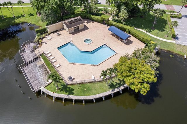 1200 NW 18th Avenue, Delray Beach, FL 33445