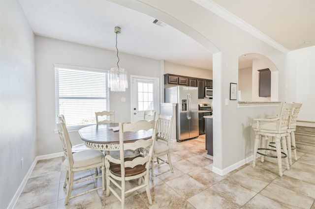 1822 Don Alejandro, Houston, TX 77091