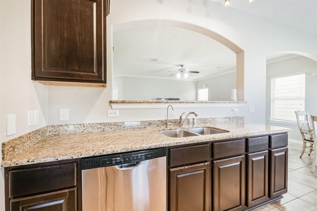 1822 Don Alejandro, Houston, TX 77091