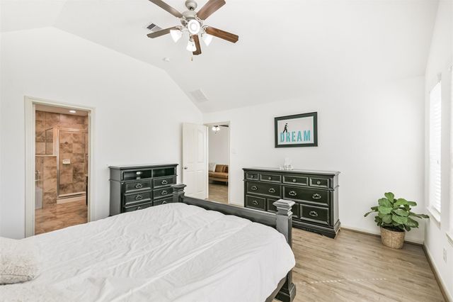 1822 Don Alejandro, Houston, TX 77091