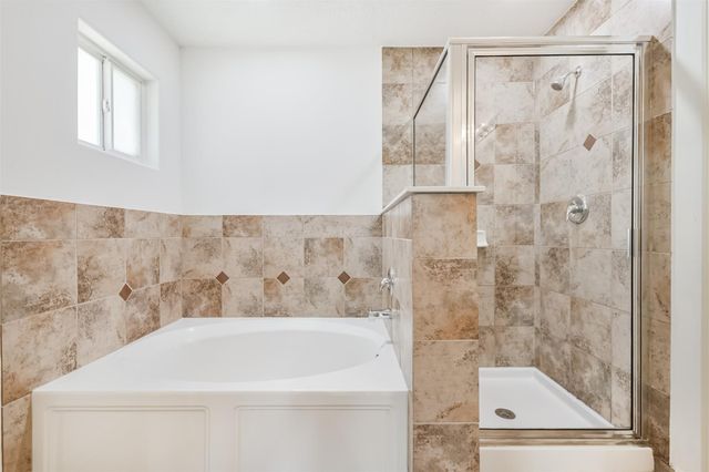 1822 Don Alejandro, Houston, TX 77091