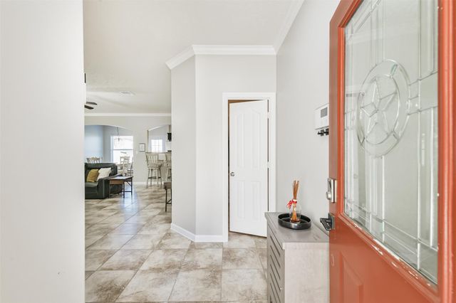 1822 Don Alejandro, Houston, TX 77091