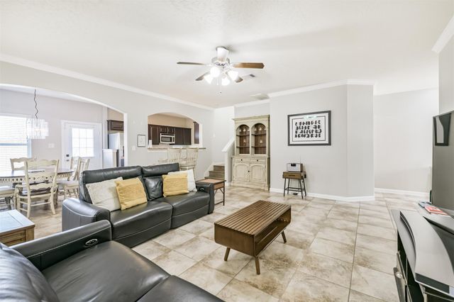 1822 Don Alejandro, Houston, TX 77091