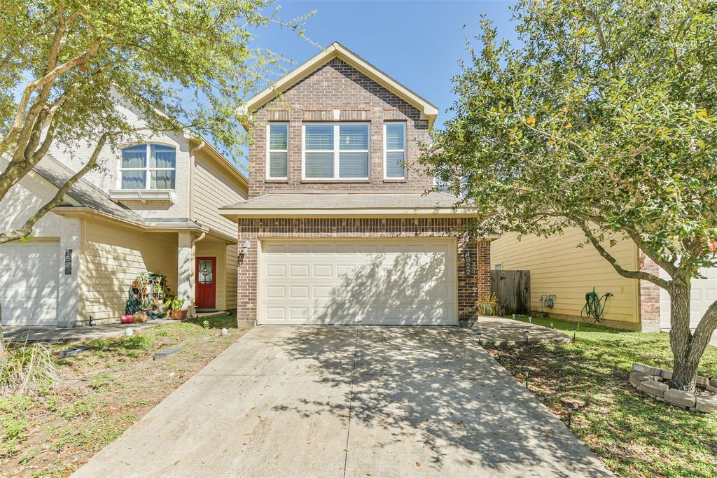 1822 Don Alejandro, Houston, TX 77091