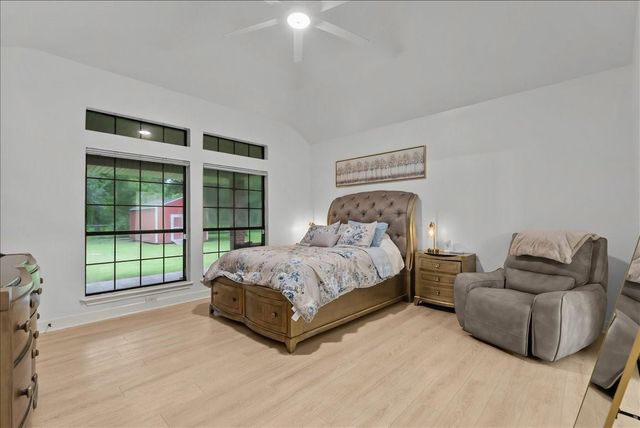 9700 Jay Road, Hitchcock, TX 77563