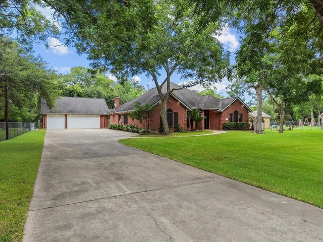 9700 Jay Road, Hitchcock, TX 77563