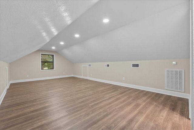 9700 Jay Road, Hitchcock, TX 77563