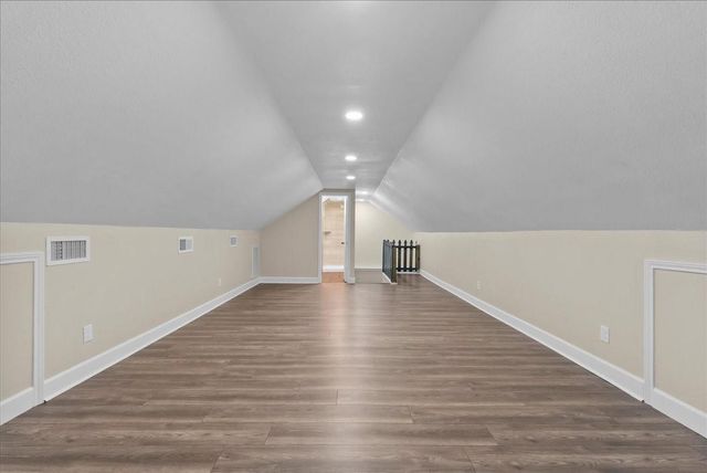 9700 Jay Road, Hitchcock, TX 77563