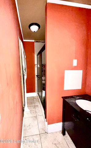 3215 Grand Ave, Louisville, KY 40211