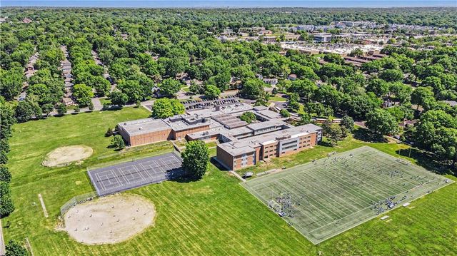 9908 Perry Drive, Overland Park, KS 66212
