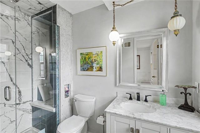 9908 Perry Drive, Overland Park, KS 66212