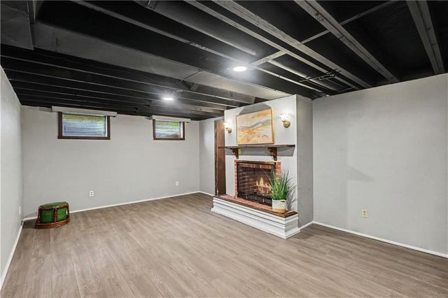 9908 Perry Drive, Overland Park, KS 66212