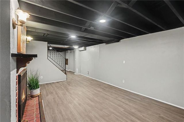 9908 Perry Drive, Overland Park, KS 66212