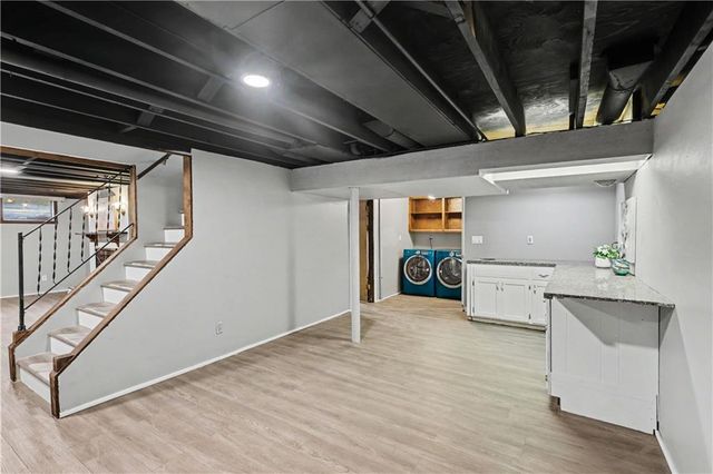 9908 Perry Drive, Overland Park, KS 66212