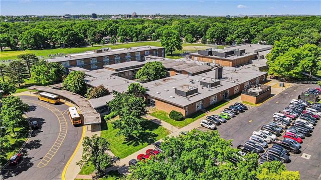 9908 Perry Drive, Overland Park, KS 66212